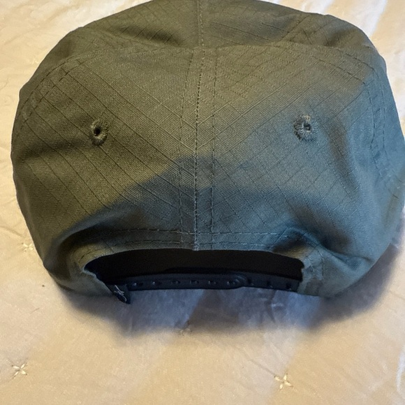 NWT Boston Scott Green Baseball Cap with Logo - Picture 3 of 3